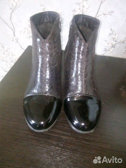 Ботильоны и резиновые сапожки