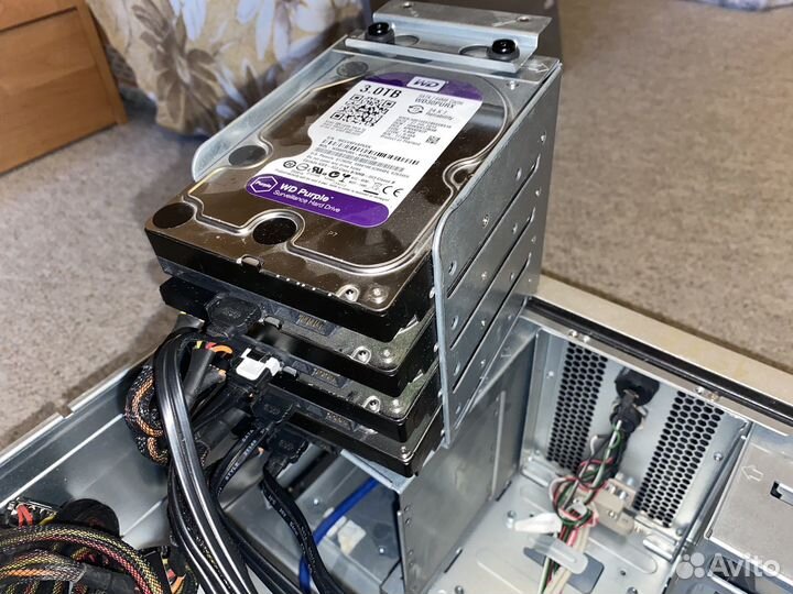 Сервер для видеонаблюдения / рабочая станция