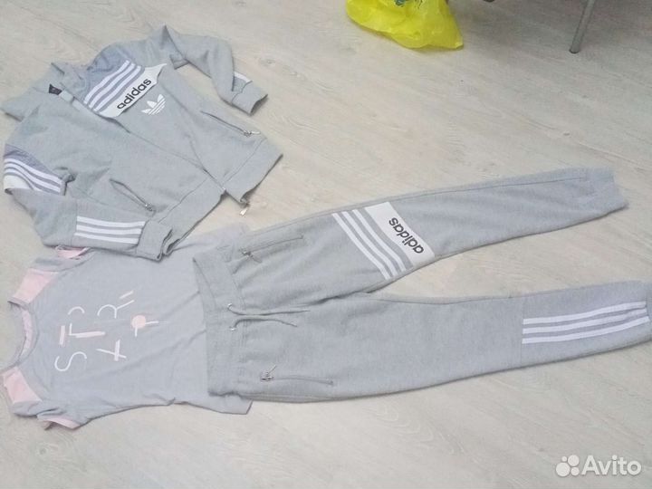 Спортивный костюм adidas для девочек