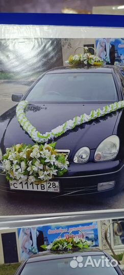 Украшение на автомобиль