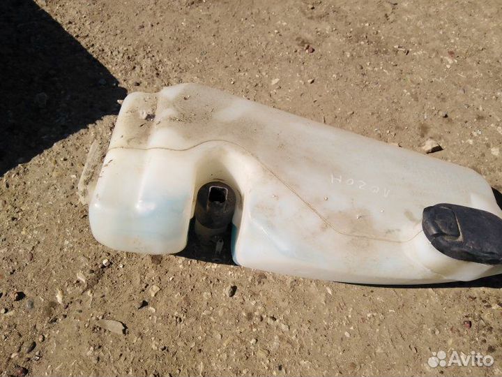 Бачок омывателя Renault Logan K7J 2009