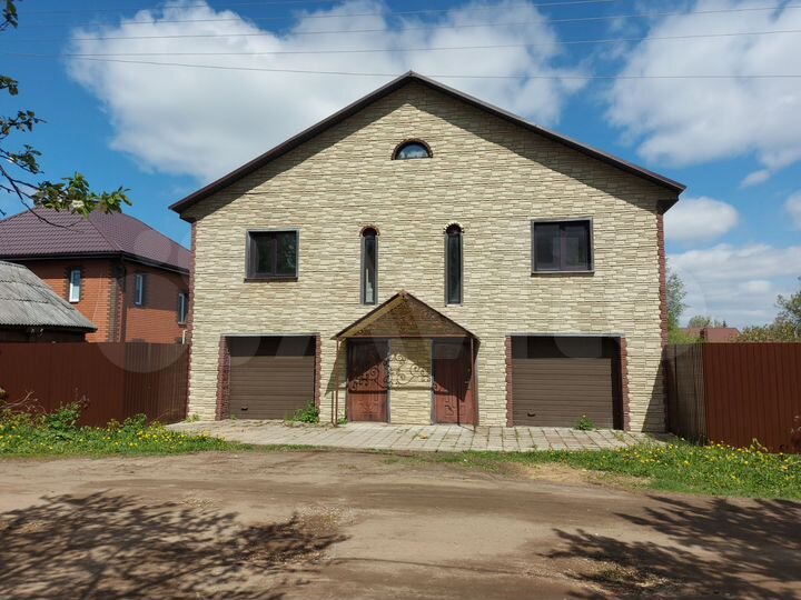 Дом 210 м² на участке 12 сот.