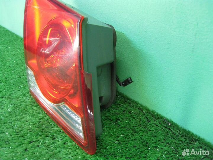 Фонарь задний внутренний левый Chevrolet Cruze J3