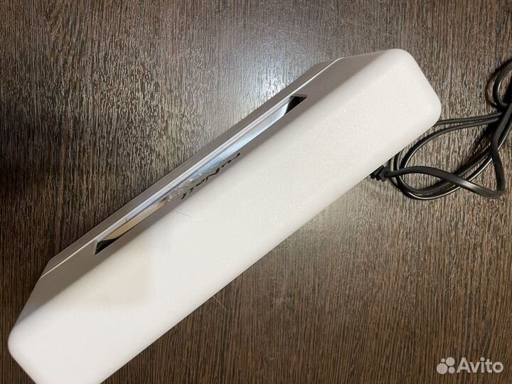 Лампа для маникюра новая