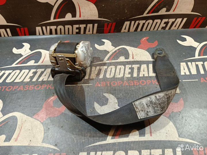 Ремень безопасности задний левый Toyota Wish Xe10