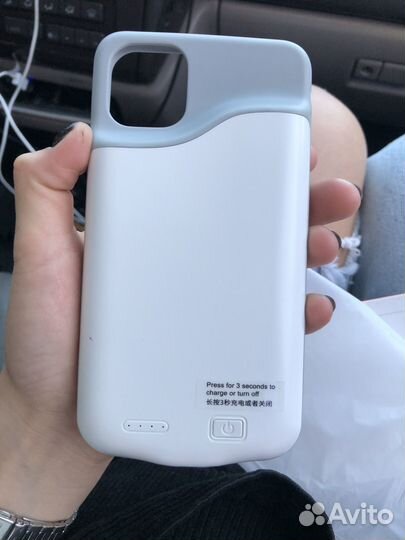 Чехол с зарядкой на iPhone 12