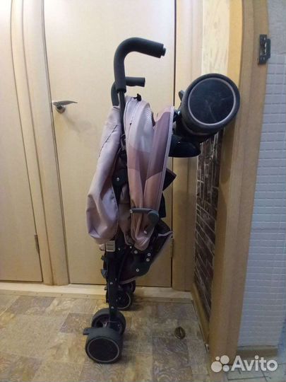 Прогулочная коляска трость babyton