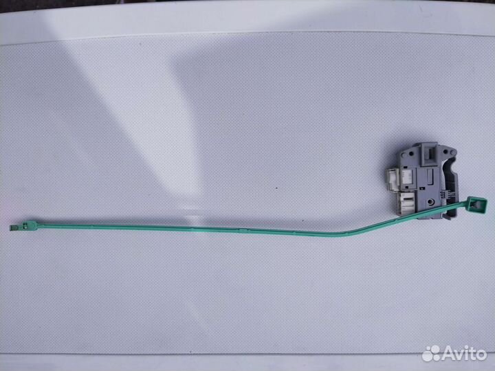 Замок люка стиральной машины Аристон