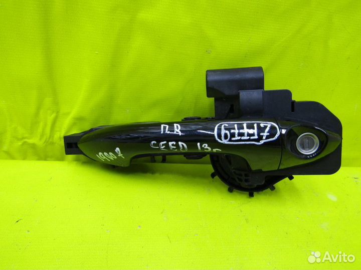 Ручка передней двери Kia cee'd II 13г 61117