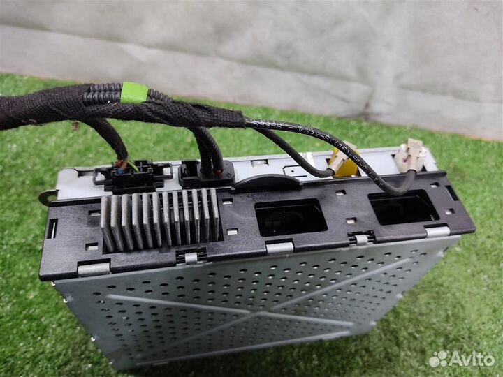 Блок управления магнитолой Audi Q7 (4LB) 2007