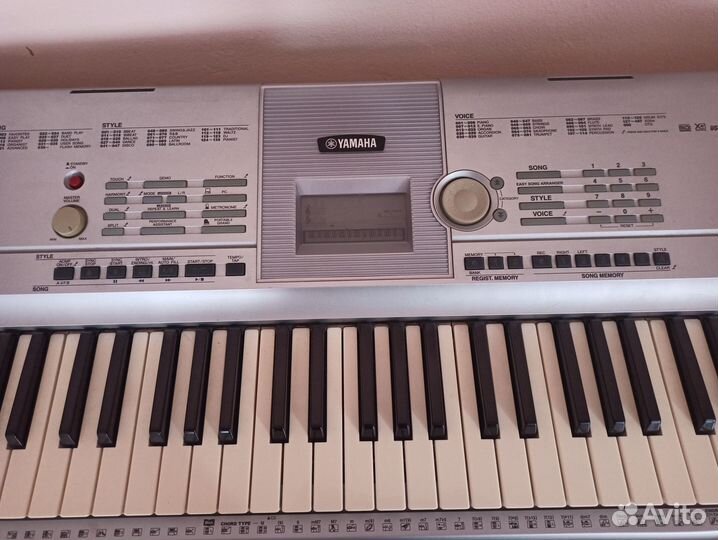Синтезатор yamaha Portable Grand DGX-205