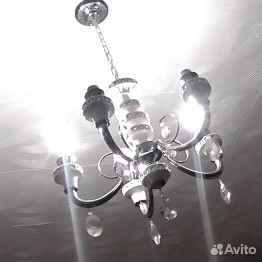 Люстра для высоких потолков