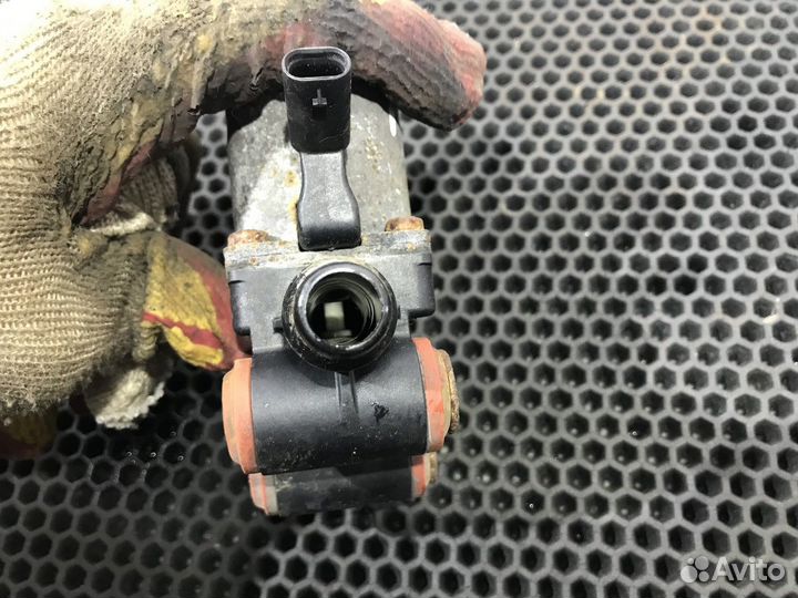 81154076000 Насос системы AdBlue