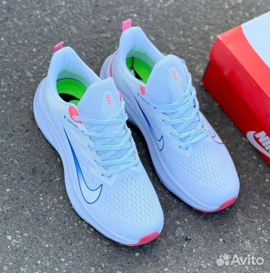 Кроссовки Nike Air Zoom Winflo 7