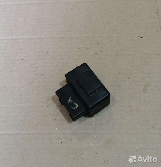 Реле стеклоочистителя Mazda Xedos 6