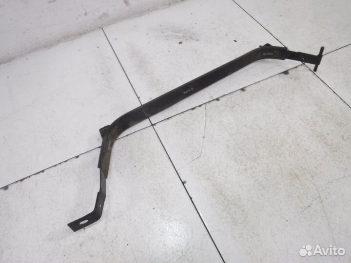 Кронштейн топливного бака