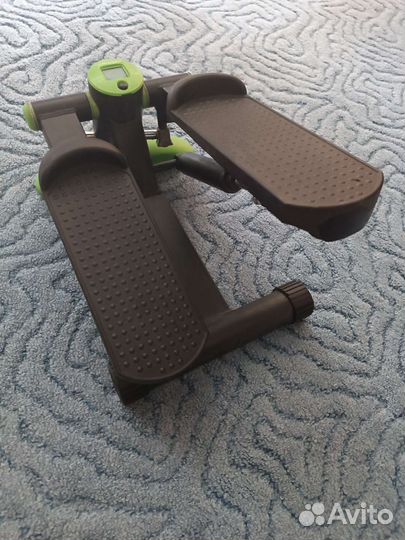 Тренажер мини степпер Torneo