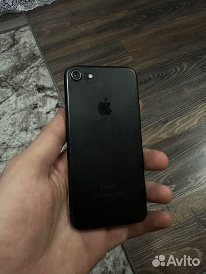 iPhone 7, 32 ГБ