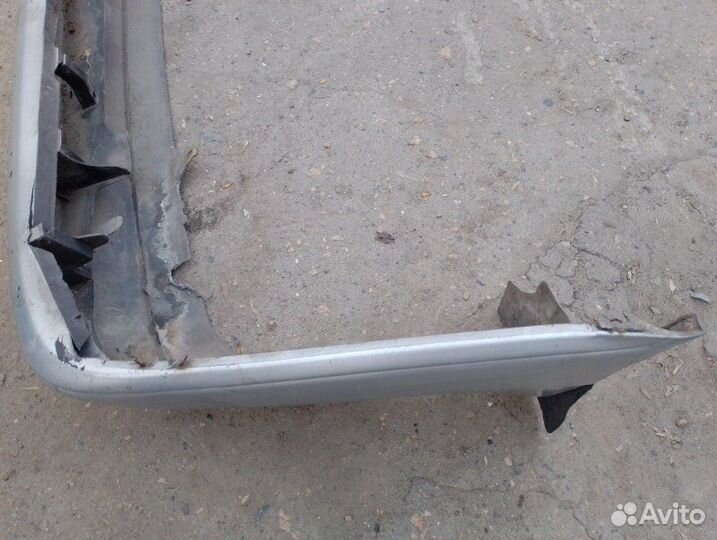 Бампер задний Toyota Corolla CE110 2C 1996