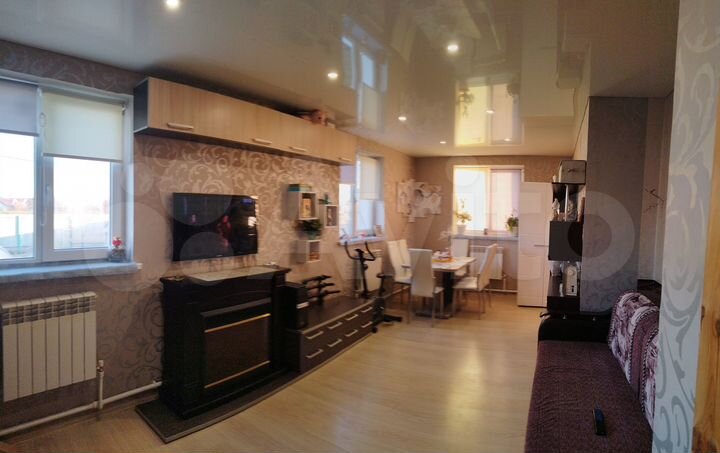 2-к. квартира, 100 м², 1/2 эт.