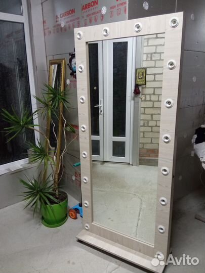 Зеркало гримерное, напольное с лампочками