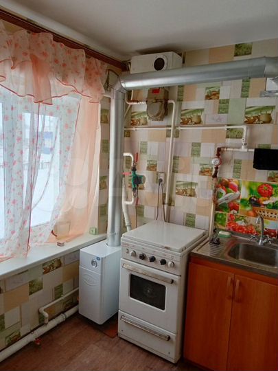 3-к. квартира, 53 м², 1/2 эт.