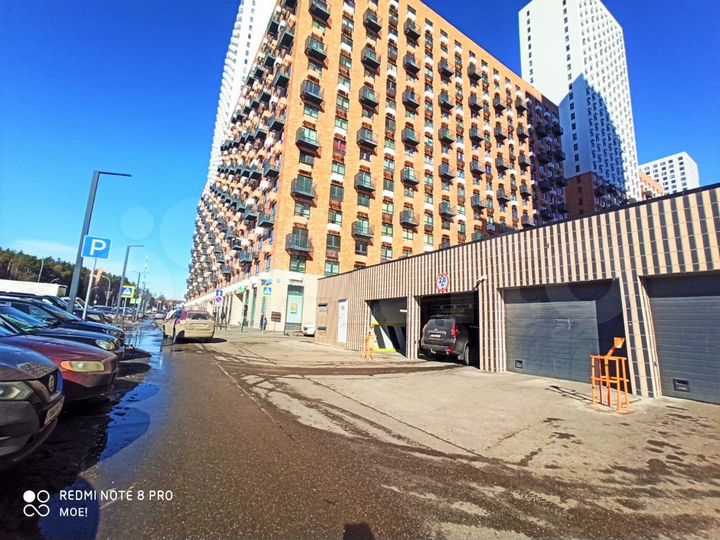 Машиноместо, 30 м²