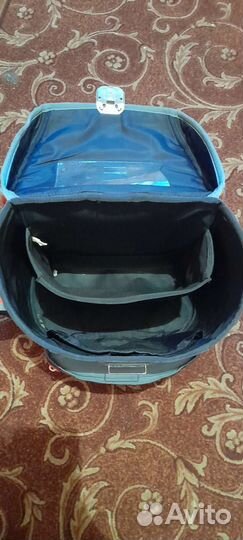 Школьный рюкзак