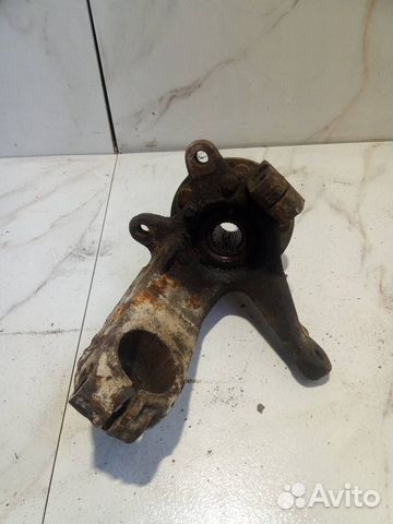 Кулак передний левый Ford Mondeo 3 рест. GE 2005