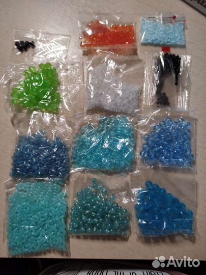 15 пачек бисера