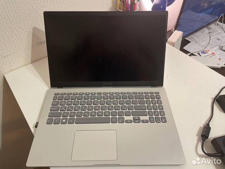 Ноутбук asus laptop 