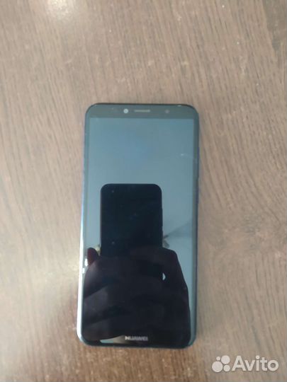 Телефон Huawei y6 бу