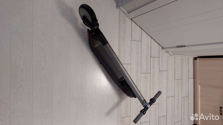 Электросамокат ninebot kickscooter es2