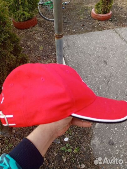 Кепка красная мужская