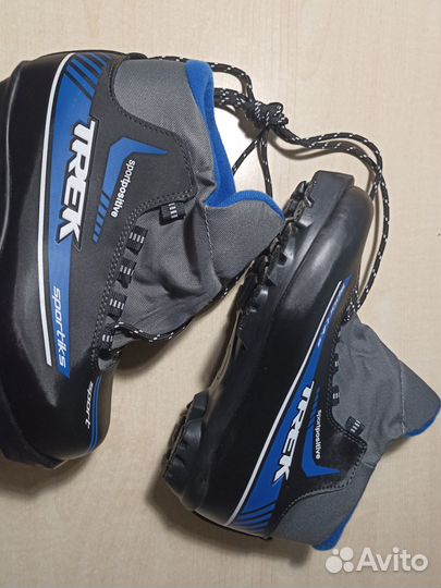 Лыжные ботинки