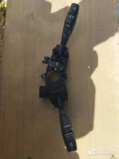 Hyundai solaris 2. Подрулевой переключатель