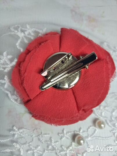 Брошь-закололка