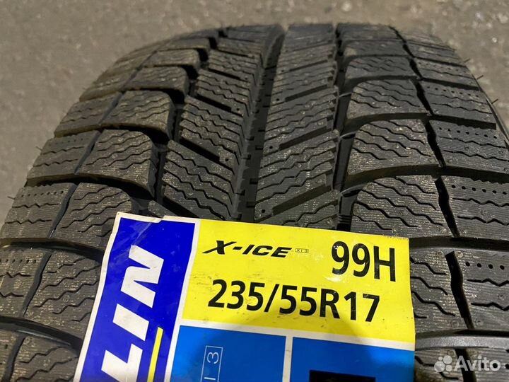 Michelin X-Ice 3 235/55 R17 99H
