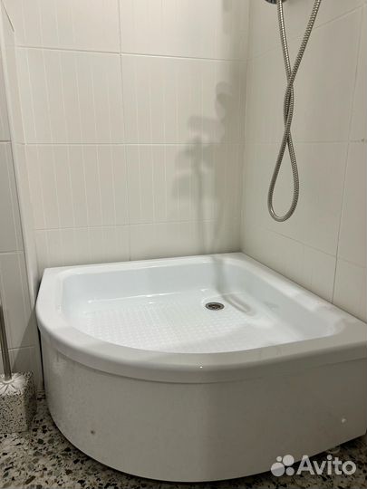 Душевой поддон 80х80