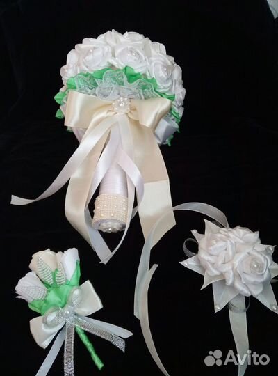 Свадебные аксессуары. Набор из атласной ленты
