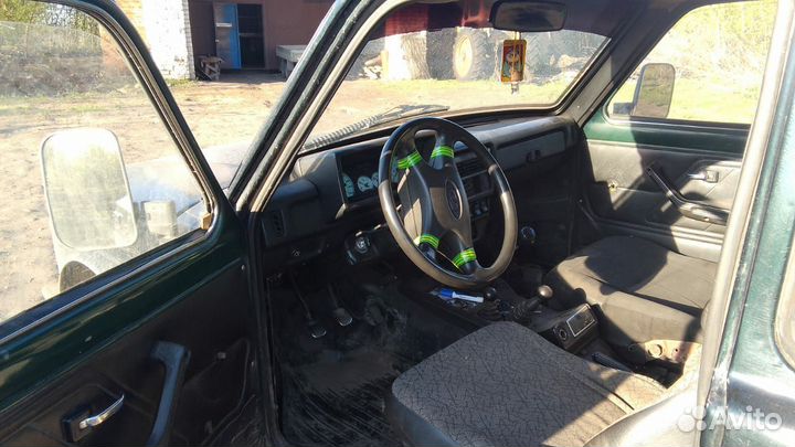 Автомобиль vaz21213