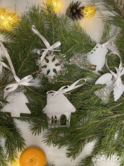 Новогодние игрушки из эпоксидной смолы