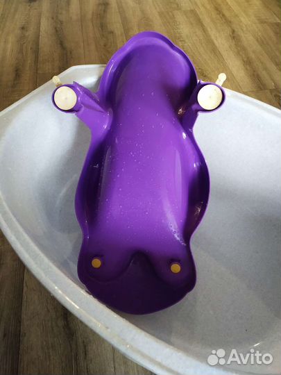Ванночка для купания с горкой