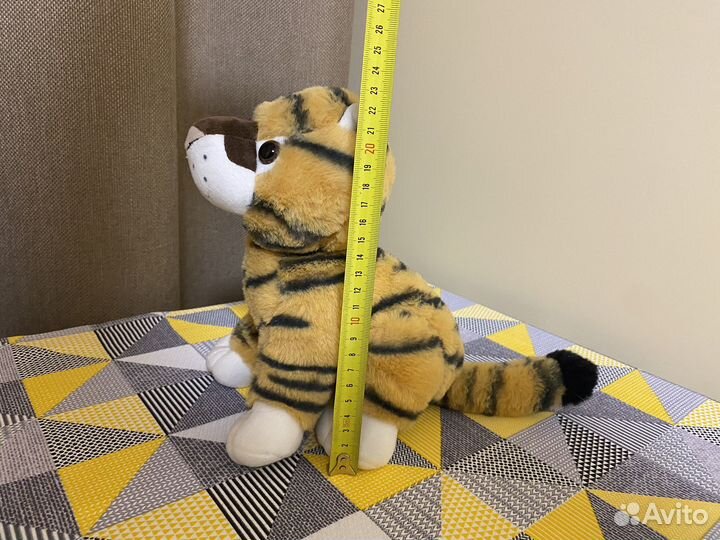 Плюшевый тигр