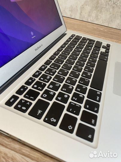 Apple MacBook air 13 2020 выпуска (отл сост)