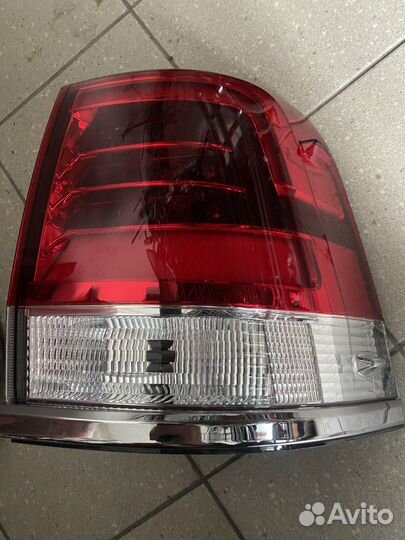 Фонарь задний правый land cruiser 200 рестайлинг