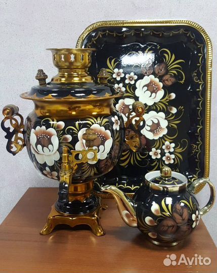 Набор с подносом и заварником