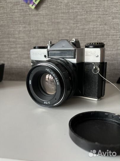 Плёночный фотоаппарат зенит
