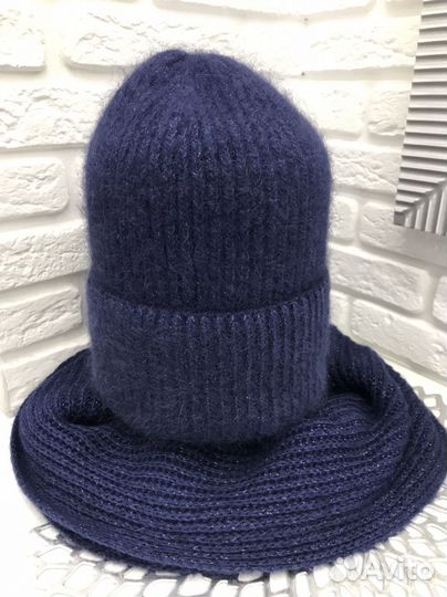 Комплект шапка и шарф новый