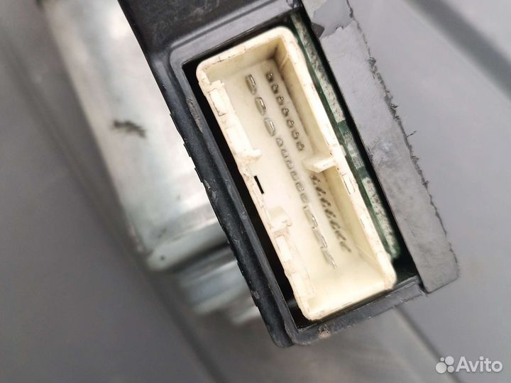 Привод люка Мицубиси Аутлэндер 3